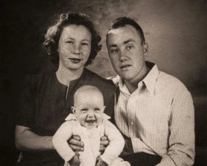 Colorize Black and White Old Photos - Before